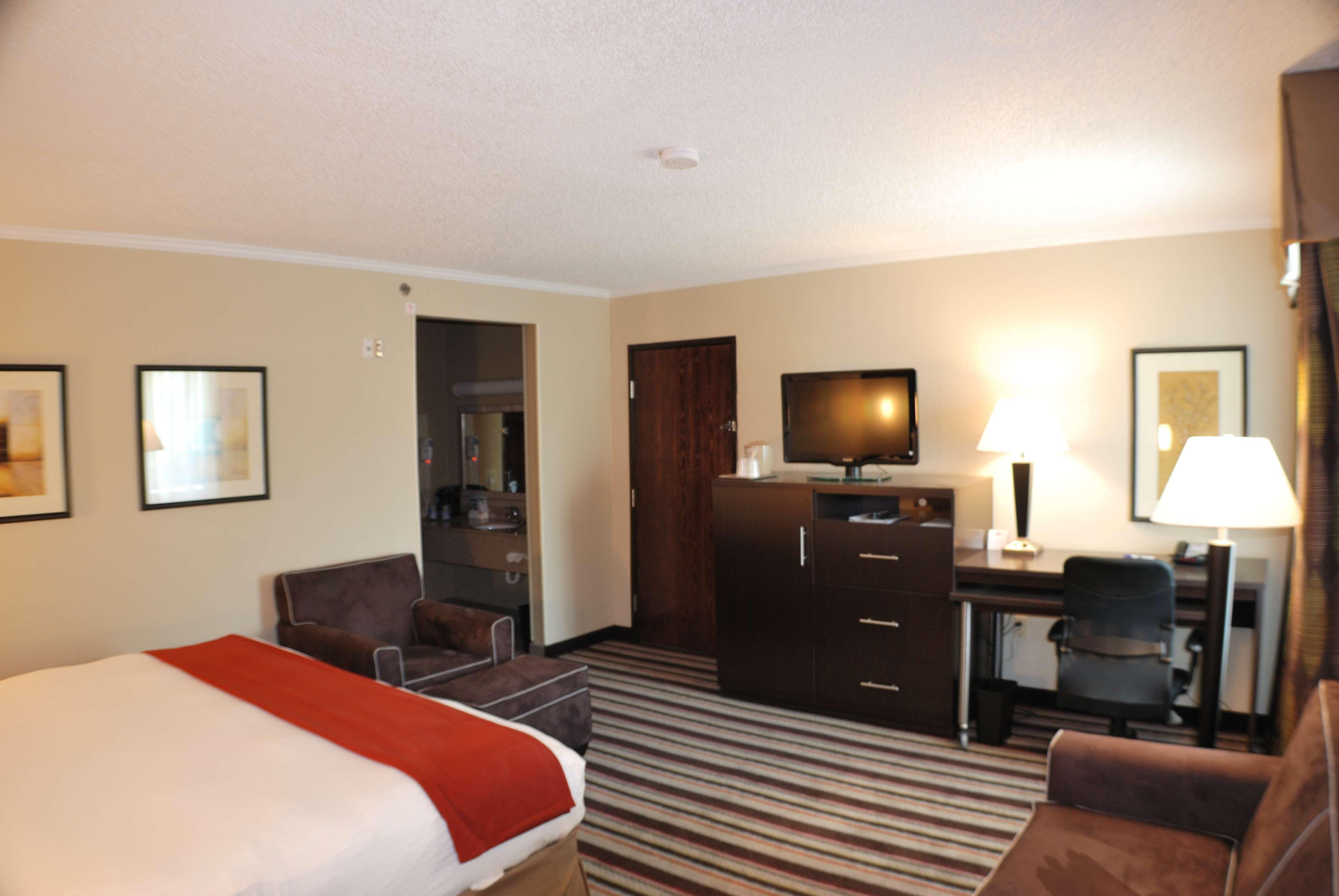 Holiday Inn Express Nashville W-I40 By Ihg Exterior photo
